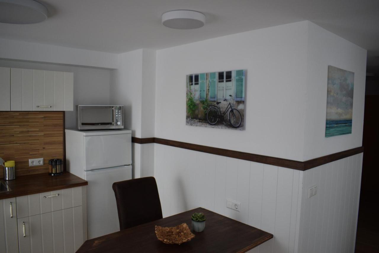 Apartments mit Klimaanlage am Neckarufer Bad Friedrichshall Bagian luar foto